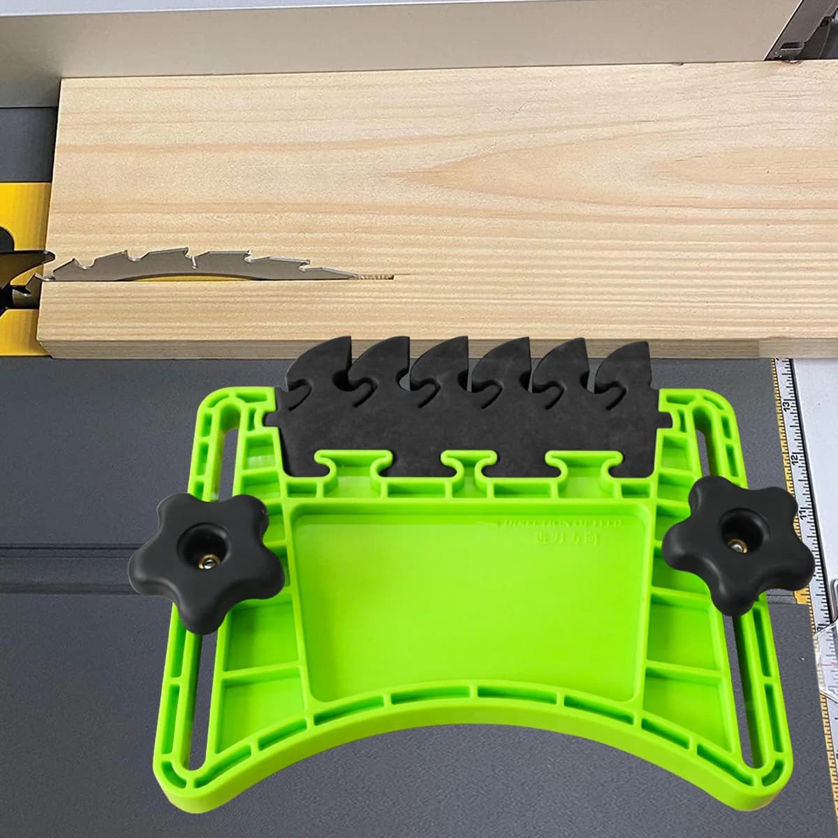 מדריך עץ (Featherboard) ניתן לערימה לשולחן טוחן ומסור סרט