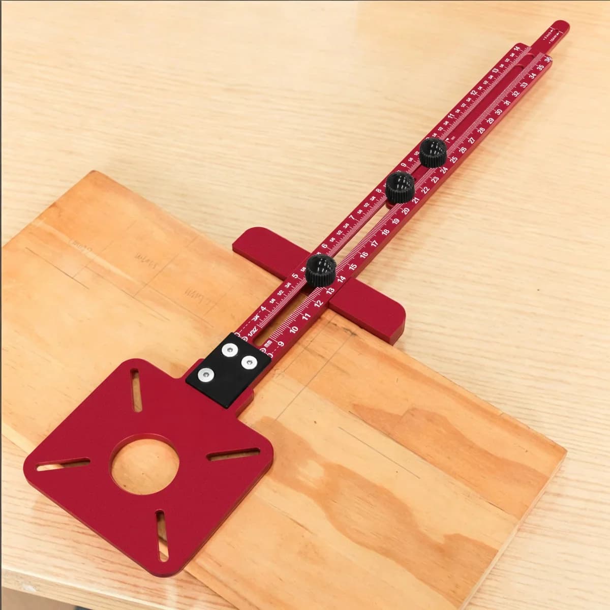 כלי עזר (Jig) לכיסוח ועיבוד עץ 3-ב-1 מתכוונן